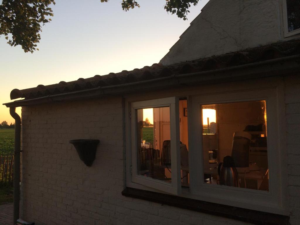 Farmhouse near beach photo 3