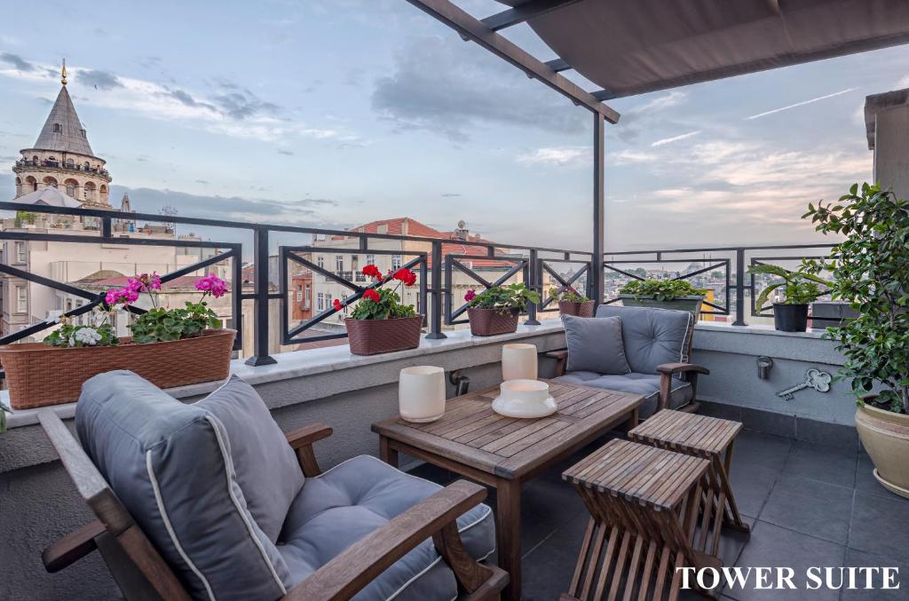 Louis Appartements Galata – Junior Suite photo 7