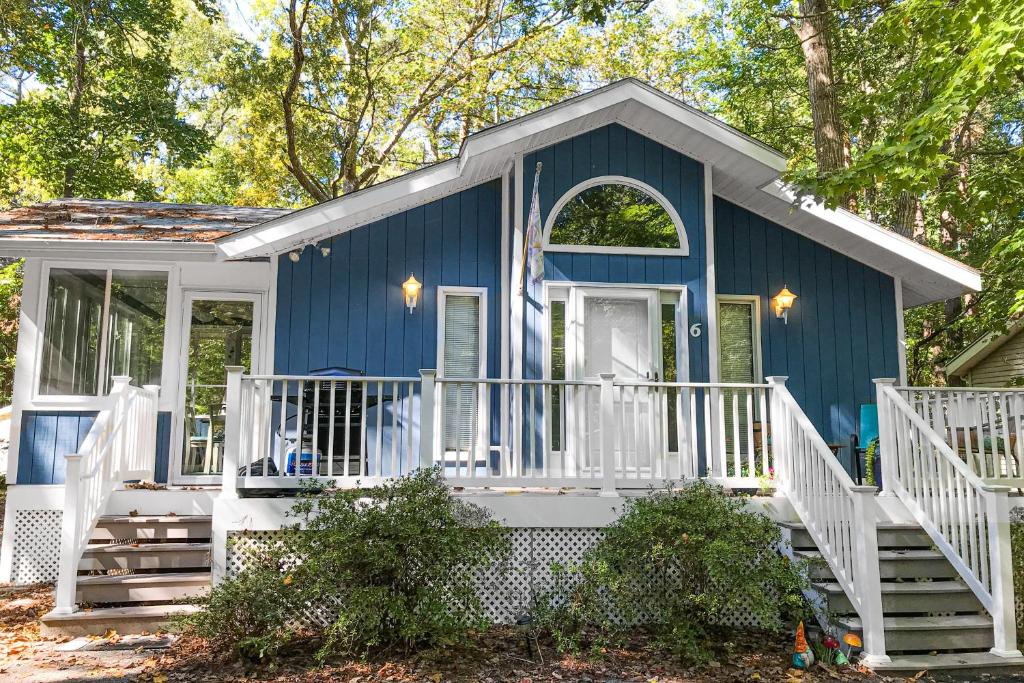 Blue Bubble Beach House - Three Bedroom holiday home by null