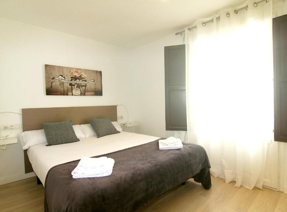 MA22 – Apartamento en Sants terraza comunitaria photo 8