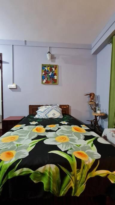 Subba Kutumb side view