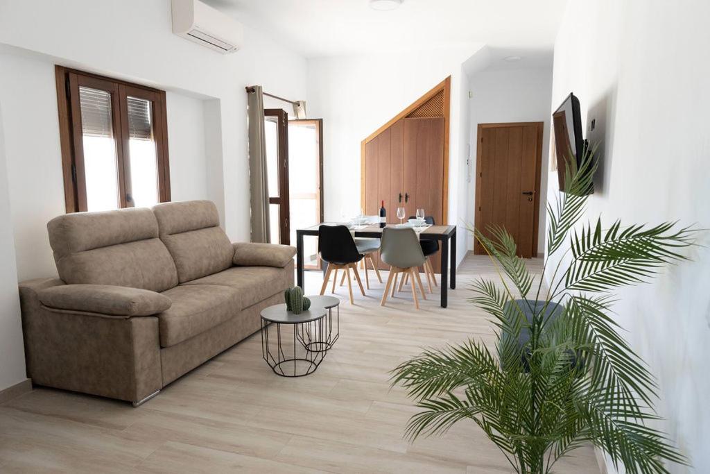 Apartamentos Carmen Plaza - Apartment with Terrace