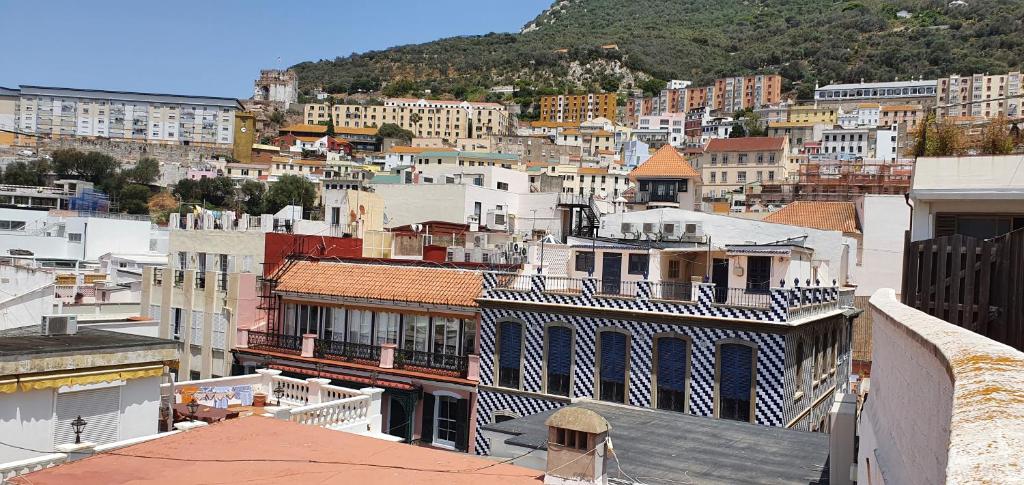 Gibraltar Town Main St, Best Panoramic Views on the Rock photo 7