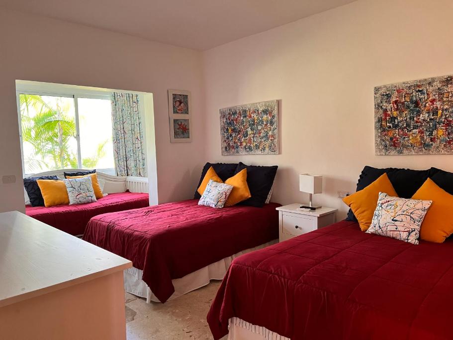 Apartment on the beach with pool and restaurant – Two-Bedroom Apartment