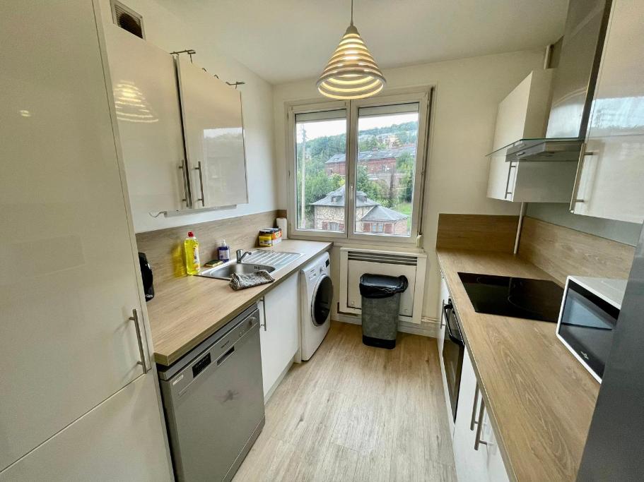 Appartement 3 chambres – Proche Dock 76 – 128 – appartement 3 chambres