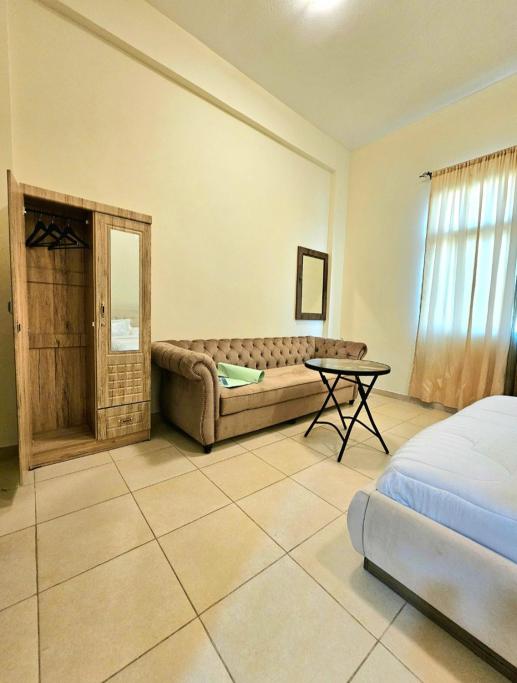 Room near to Lamer Beach Jumeirah one walk distance oima leasing property – One-Bedroom Apartment photo 4