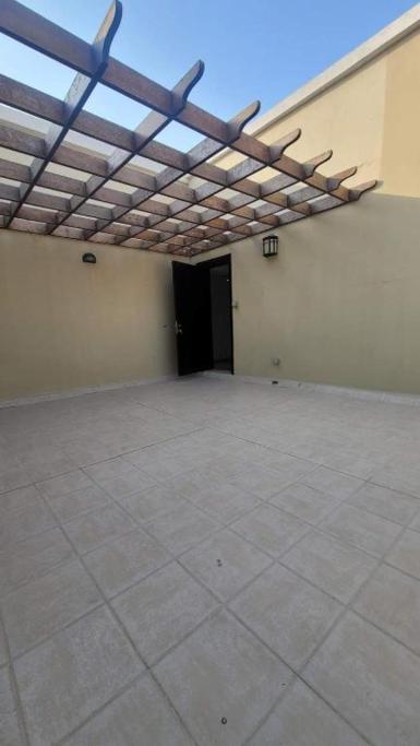Room near to Lamer Beach Jumeirah one walk distance oima leasing property – One-Bedroom Apartment photo 8