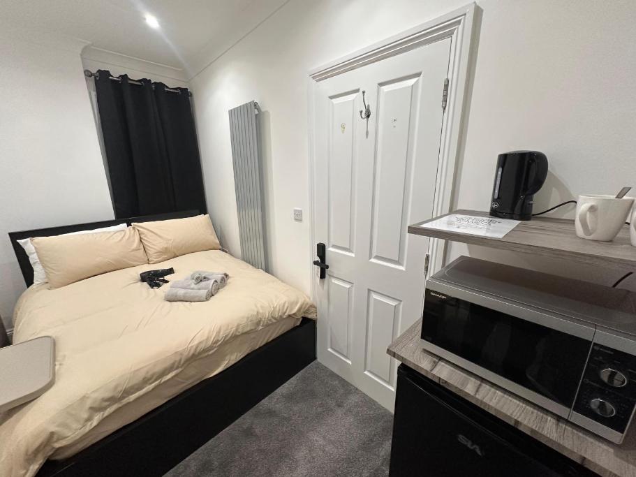 London Bridge Room