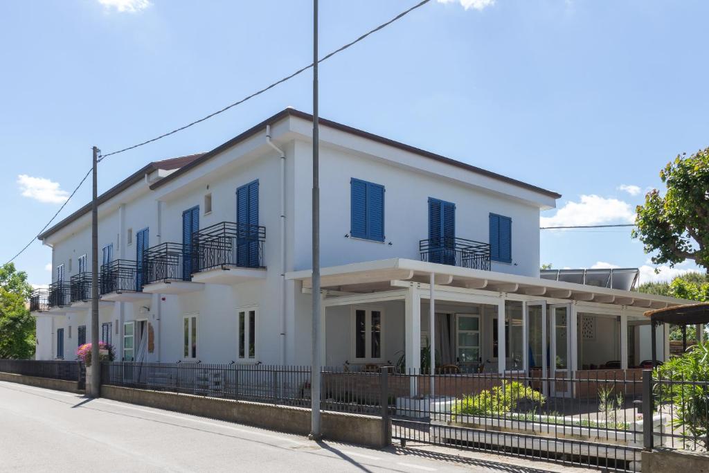 Hotel Locanda Villa Fiori - 3