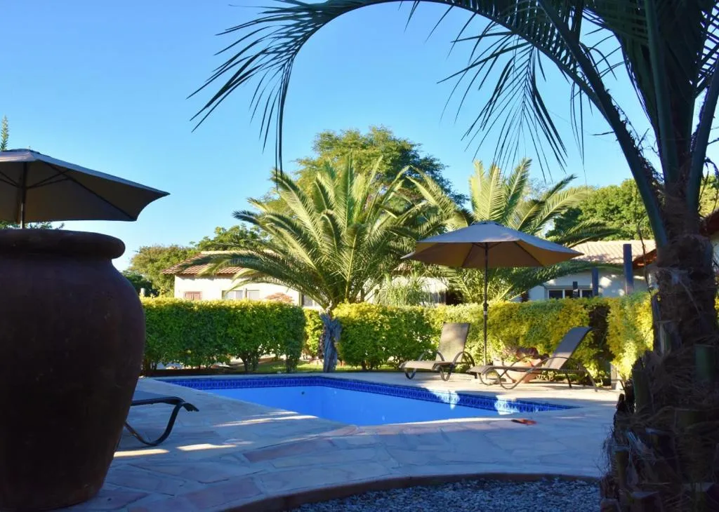 Kamaku Guesthouse cc, hotel in Otjiwarongo