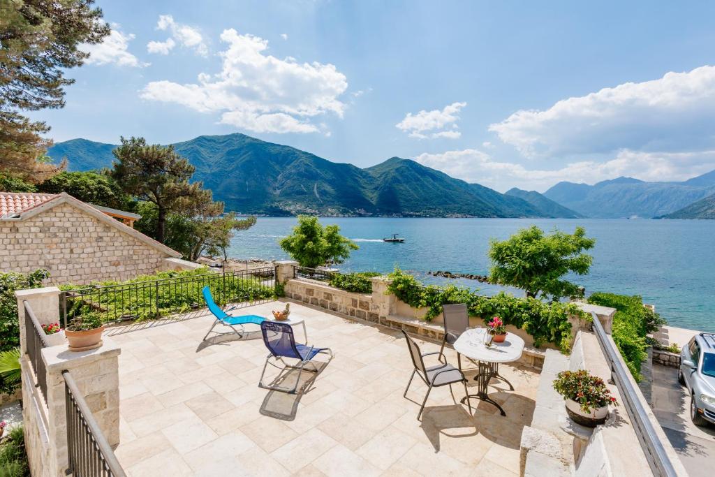 Villa Luxury Stone on the Sea with Private Pool and View - 3