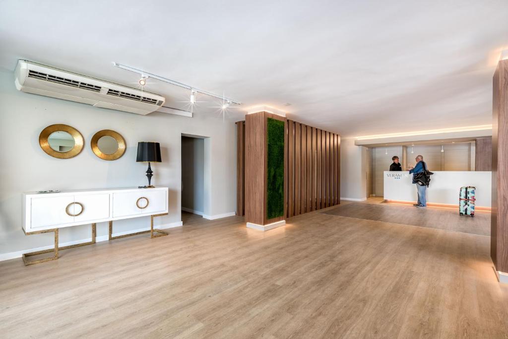 Veramar Aparthotel — Hotel building in Fuengirola, Andalusia