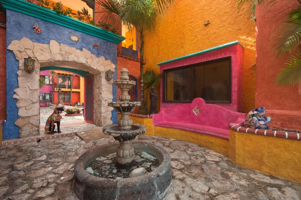 Hacienda Maria Bonita Hotel — Hotel building in Playa del Carmen, Quintana Roo