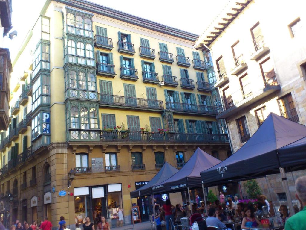 Roquefer Bilbao Central Rooms - 5