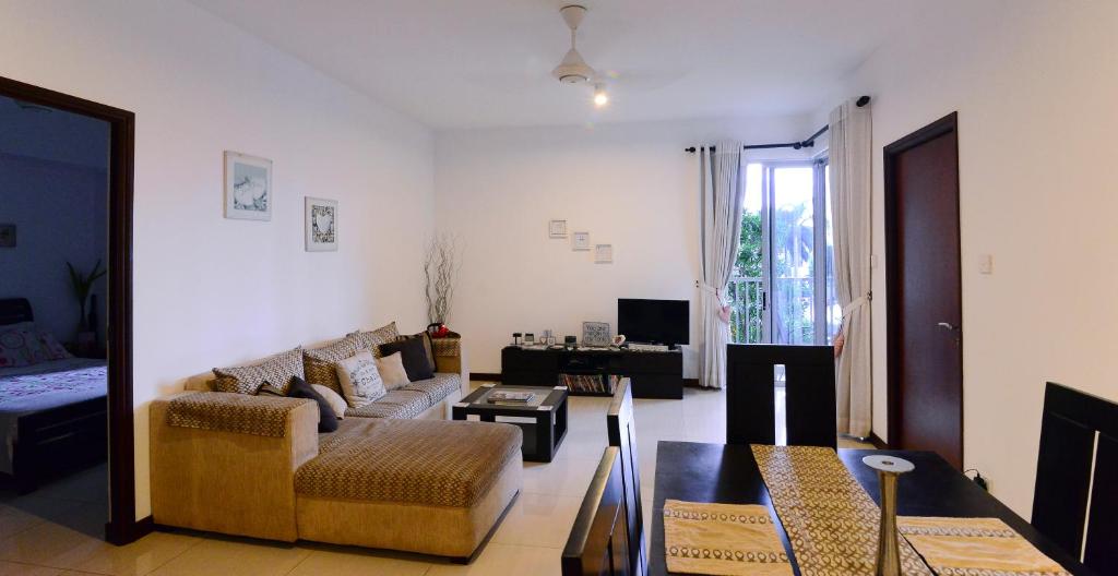 On 320 Apartment photo