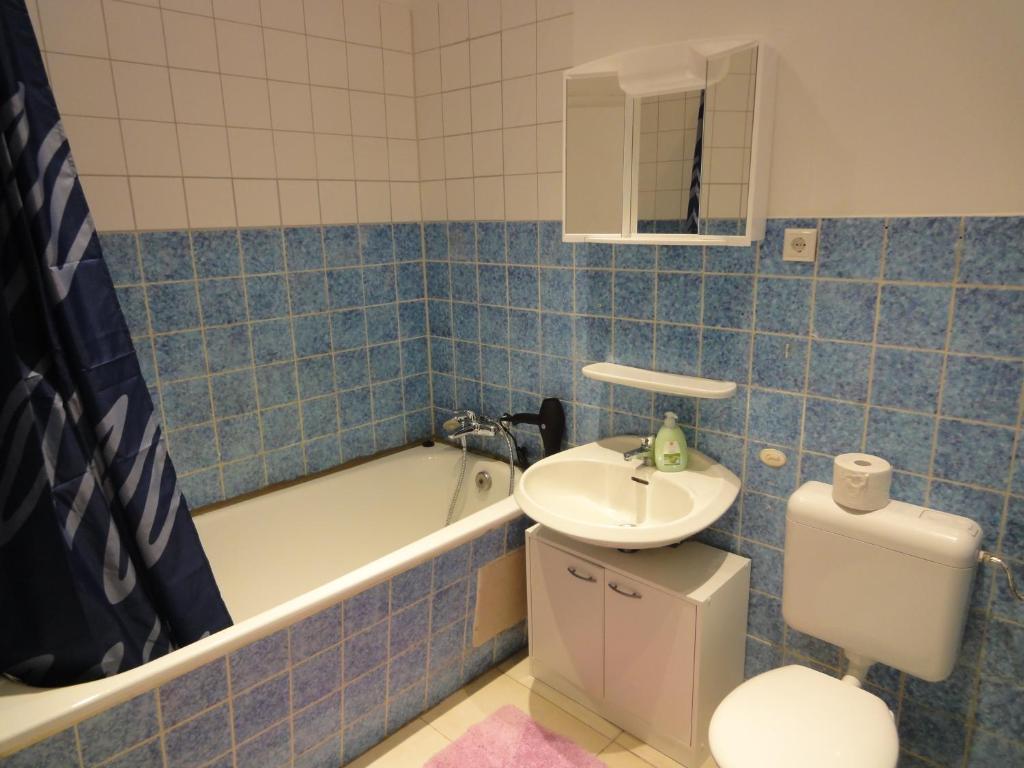 Kibar Low-Budget Apartments & Rooms photo