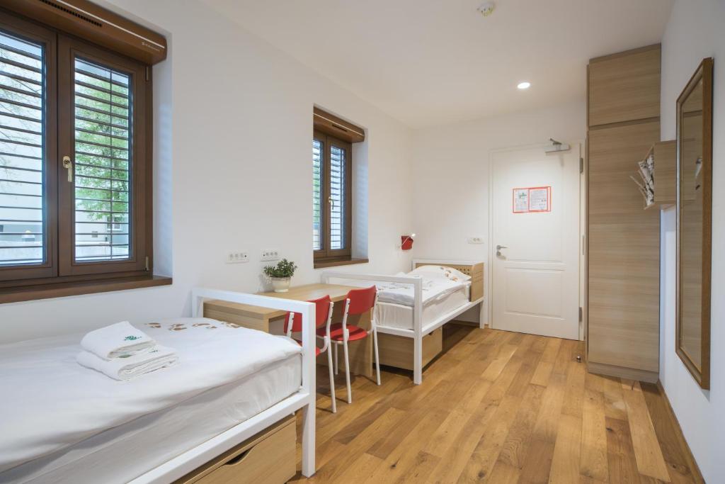 Hostel Bearlog Kocevje photo