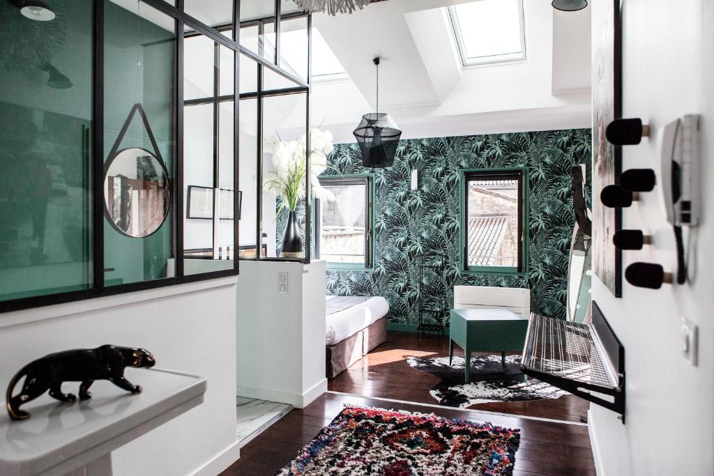 Une Chambre Chez Dupont - 2