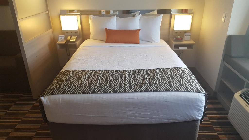 Microtel Inn & Suites by Wyndham Perry photo