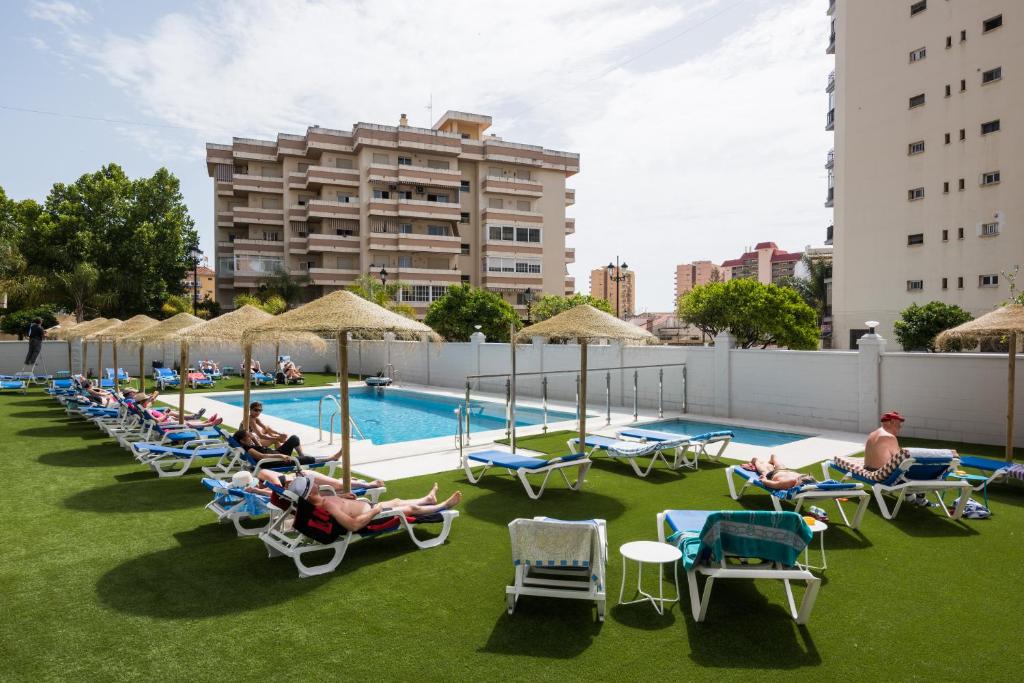 Veramar Aparthotel — Swimming pool in Fuengirola, Andalusia