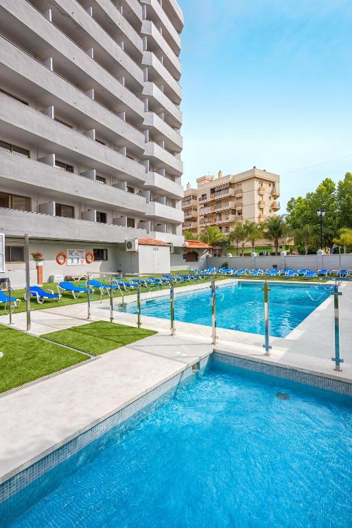 Veramar Aparthotel — Swimming pool in Fuengirola, Andalusia