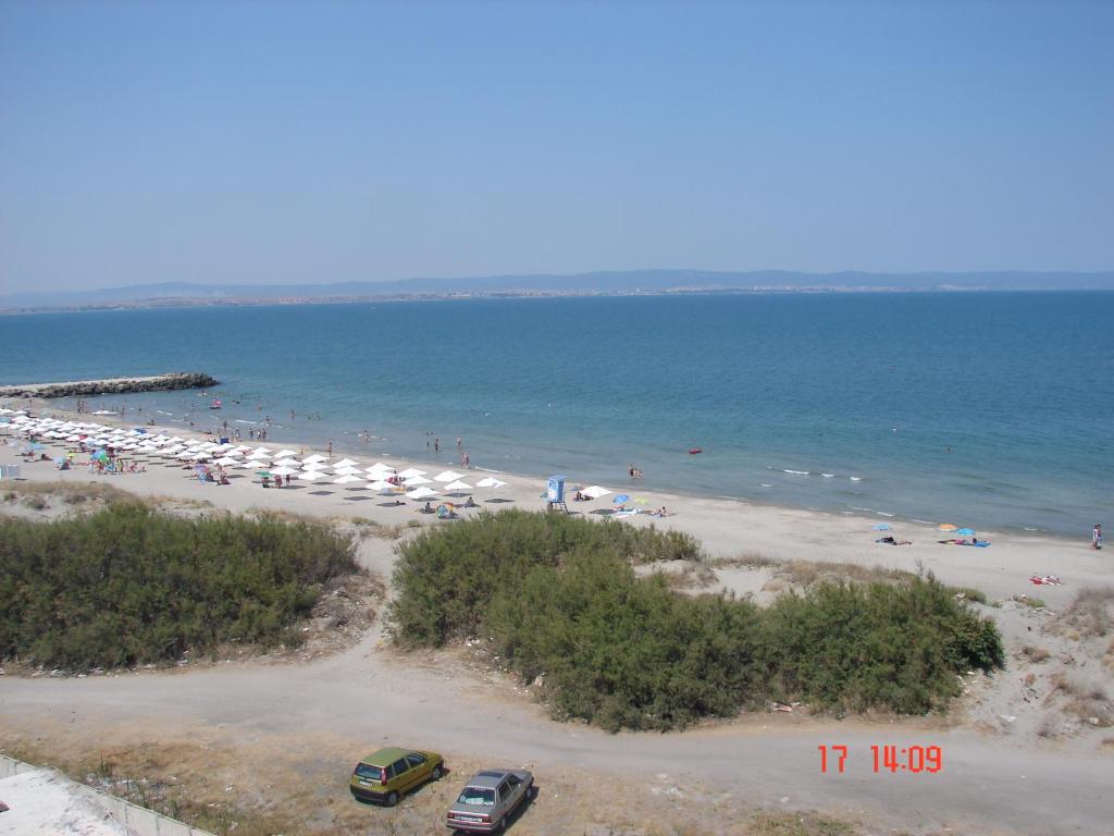 Golden Sea View Apartments 1 photo