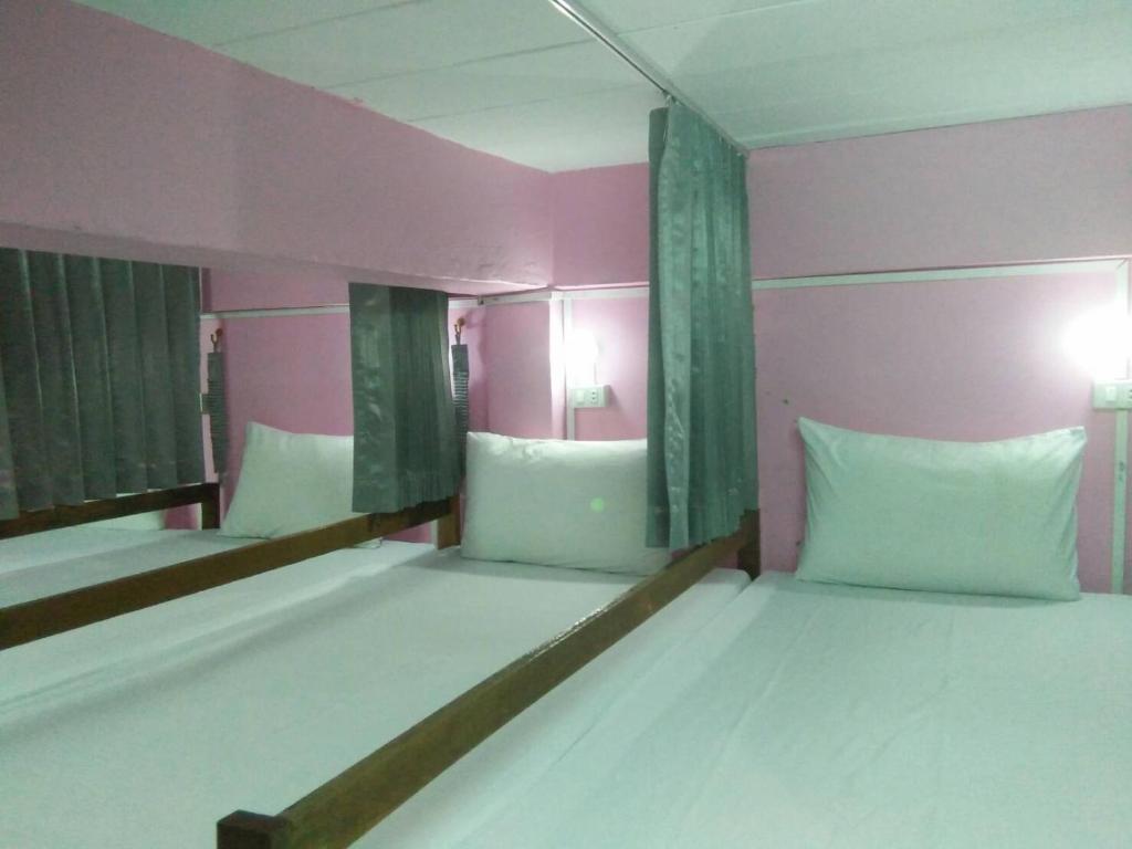 Lucky Hostel photo