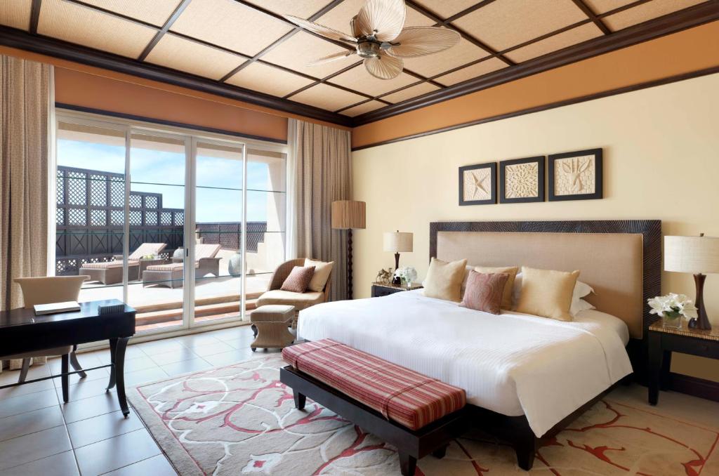 Desert Islands Resort & Spa by Anantara