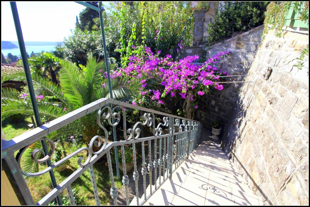 Champagne Apartments Portoroz VP photo