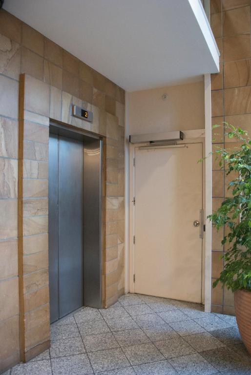 Snug Studio in the heart of the city photo