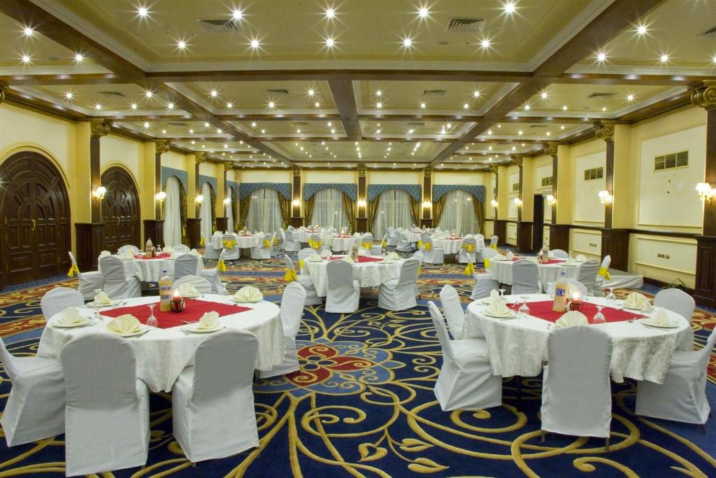 Banquet hall