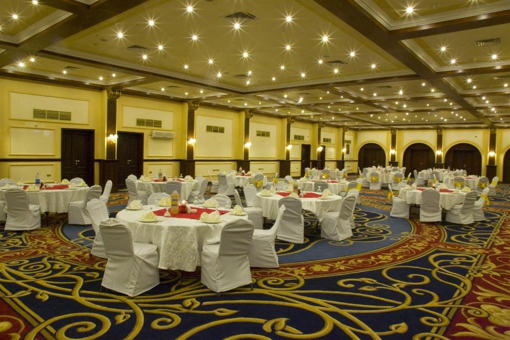 Banquet hall