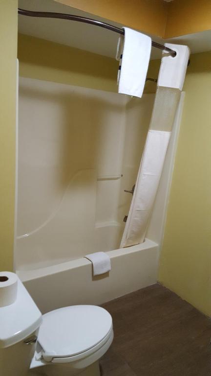 Budget Motel photo