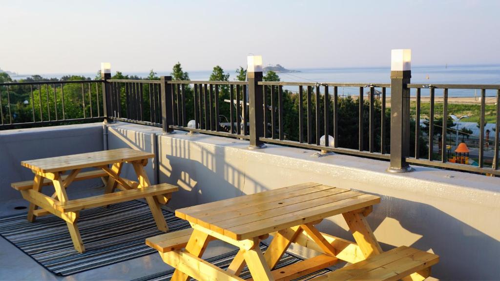 블루 도어 호스텔 게스트하우스 호텔 상세 정보