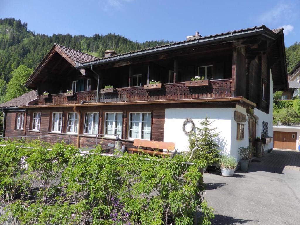 Hotel Garni Alpina photo