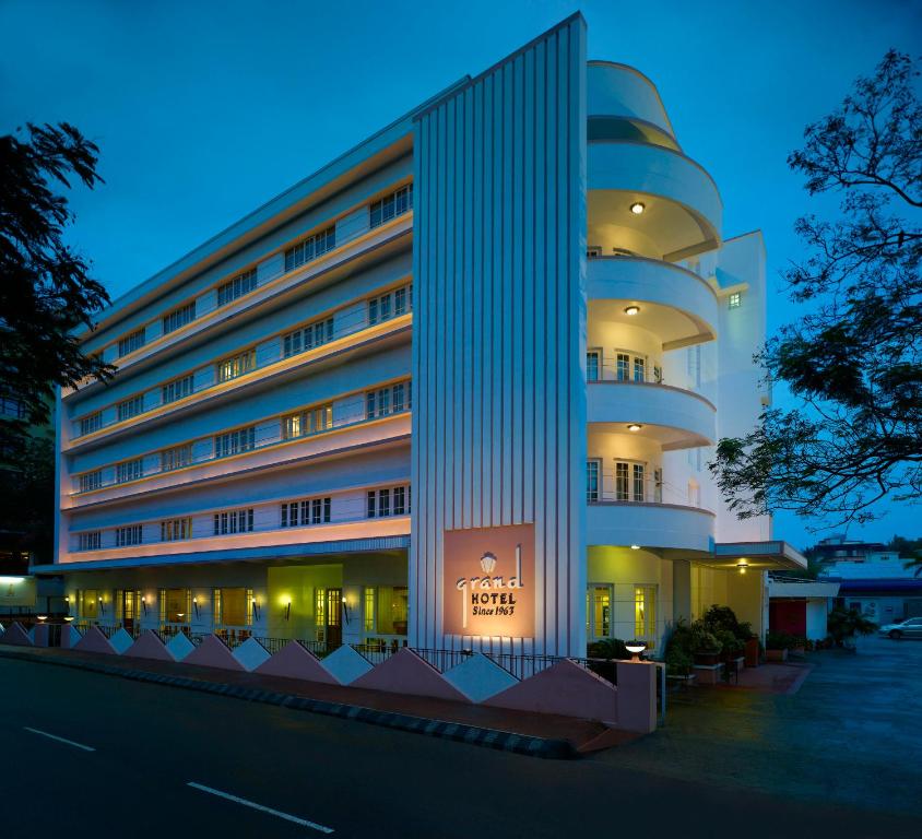 Abad Atrium in Cochin, India 200 reviews, price from 36 of