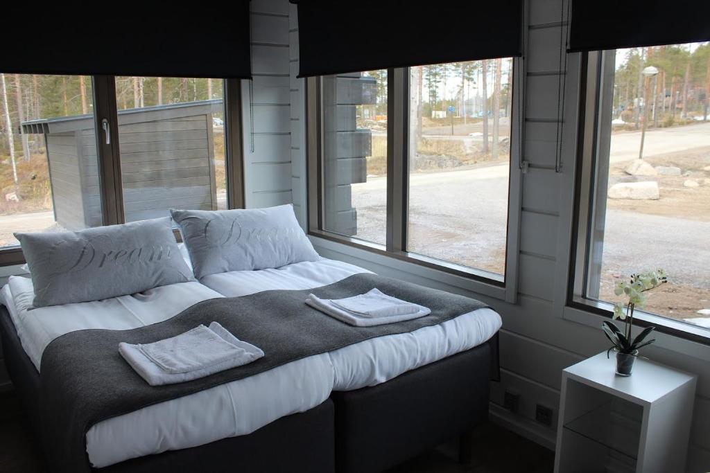 Naava Chalets photo