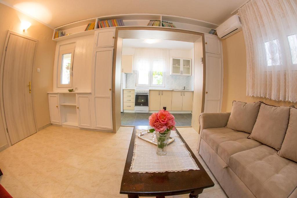 Lidia Apartments - 3