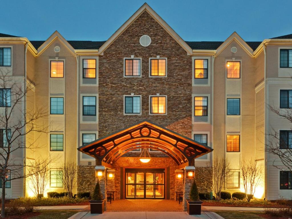 Staybridge Suites Glenview Photo 1
