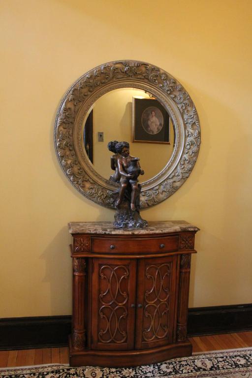 Grey Gables Inn photo