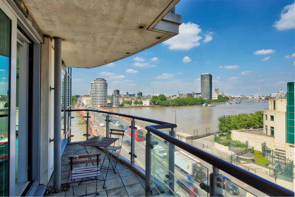 Second Nest Thames View photo