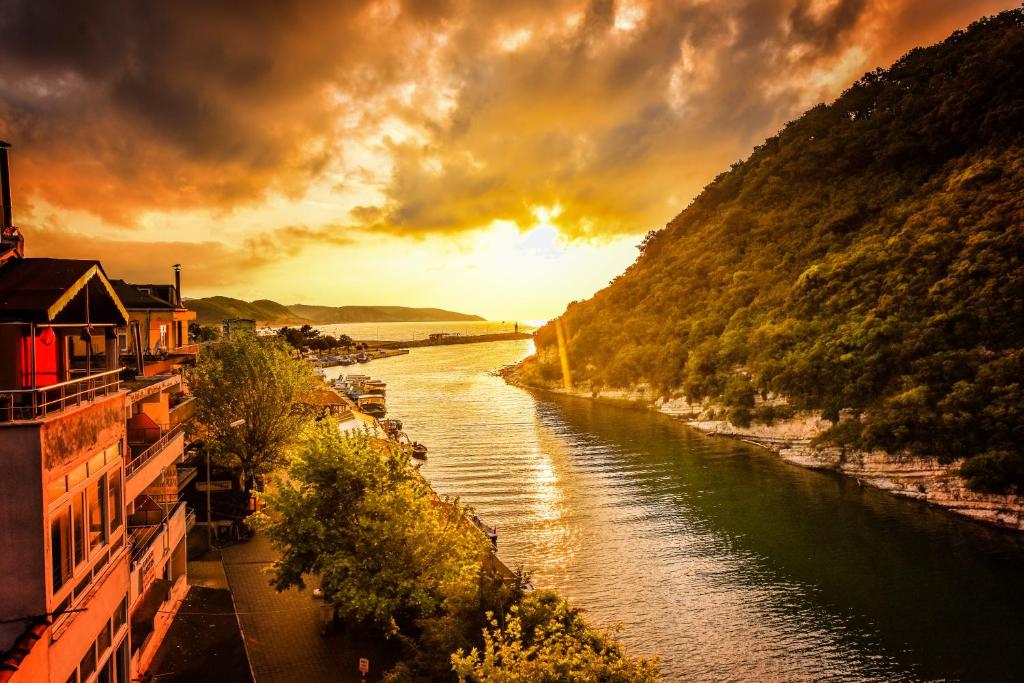 Hill River Hotel — Hotel in Bucaklı