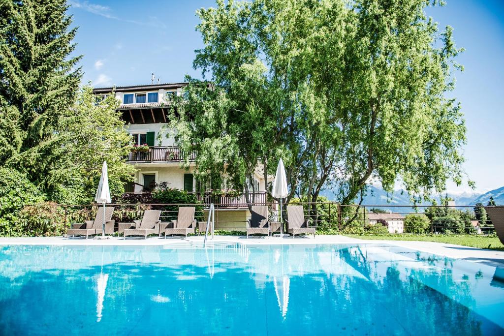 Hotel Restaurant Kirchsteiger photo