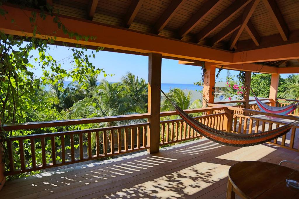 Balcony/terrace, Hotel Posada Seremein Roatan in Roatan Island