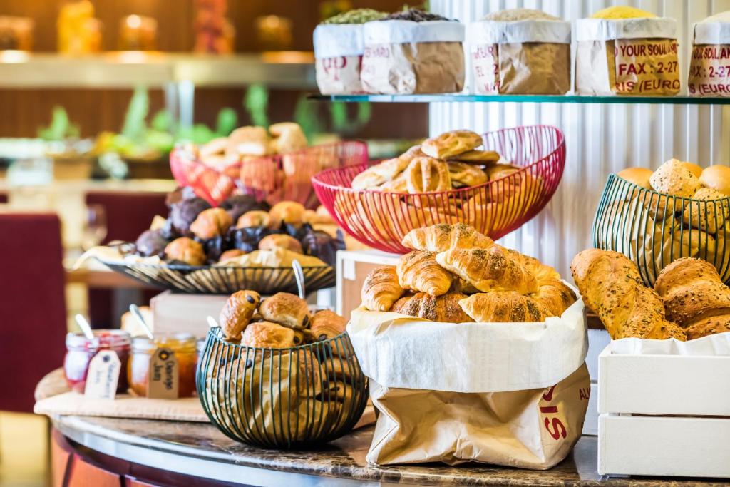 Alimentos e Bebidas
