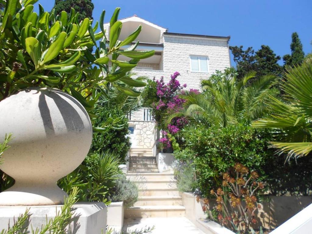 Villa Kristonia — Hotel in Hvar