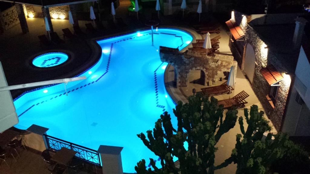 Bright Star — Swimming pool in Faliraki, South Aegean
