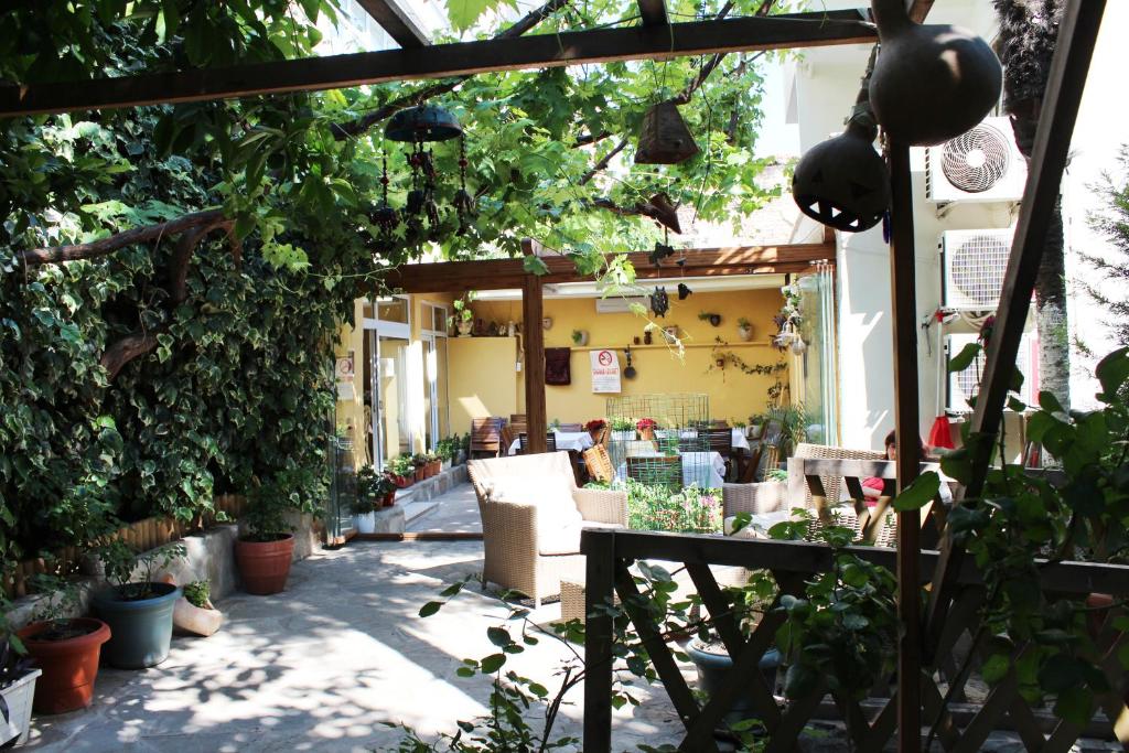 فندق ديفاس (Divas Hotel)