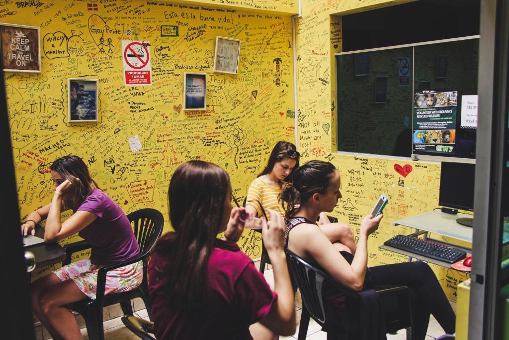 Tupac Hostel - Lima Airport photo