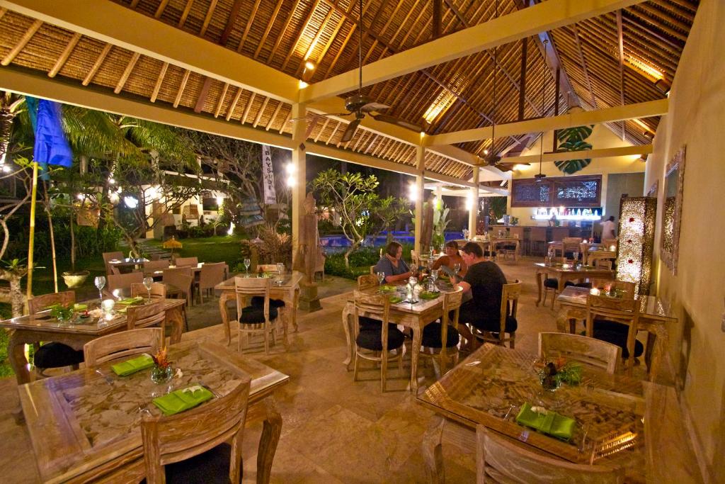 Restaurant, Bayside Bungalows in Bali
